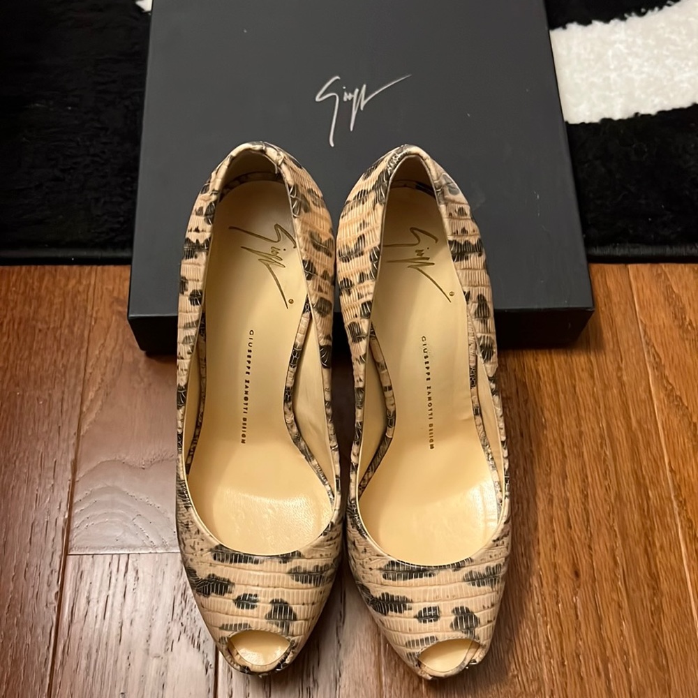 Giuseppe Zanotti peep toe platform heels